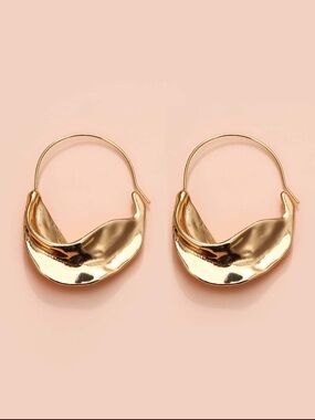Gold Sculpted Hoop Earrings - Women's Jewelry
